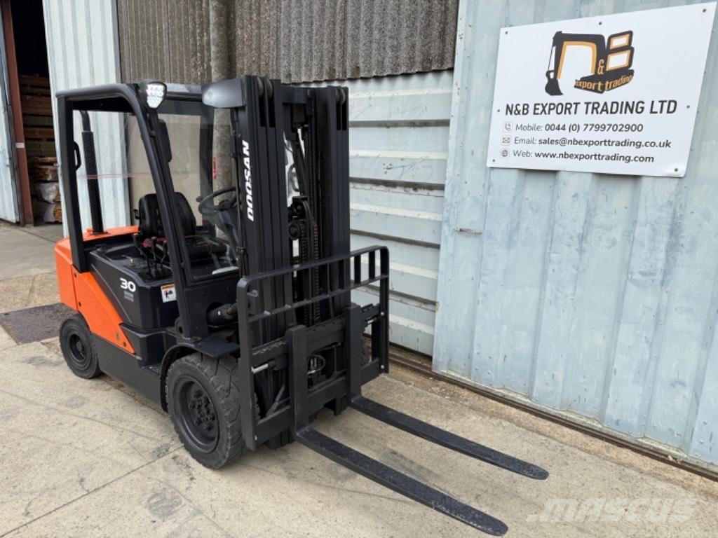 Doosan D 30 Carrelli elevatori diesel