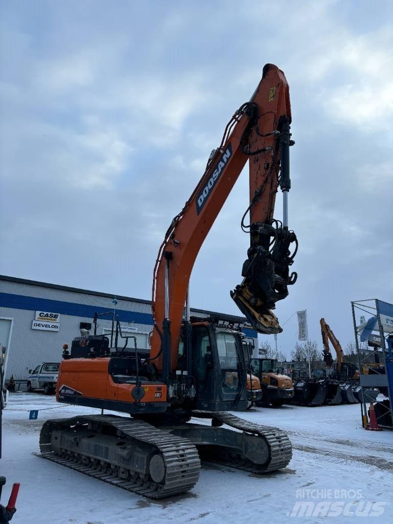 Doosan DX 255 LC-7 Escavatori cingolati