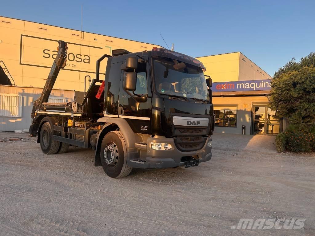 DAF LF 320 FA Camion portacontainer