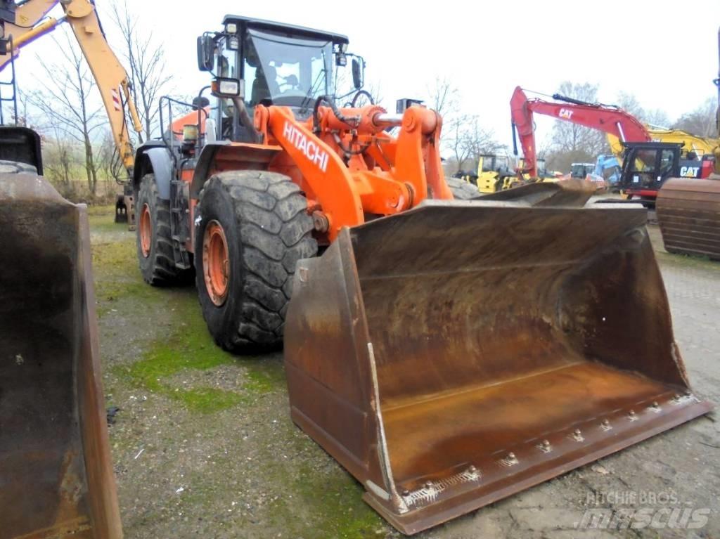 Hitachi ZW 310-6 Pale gommate