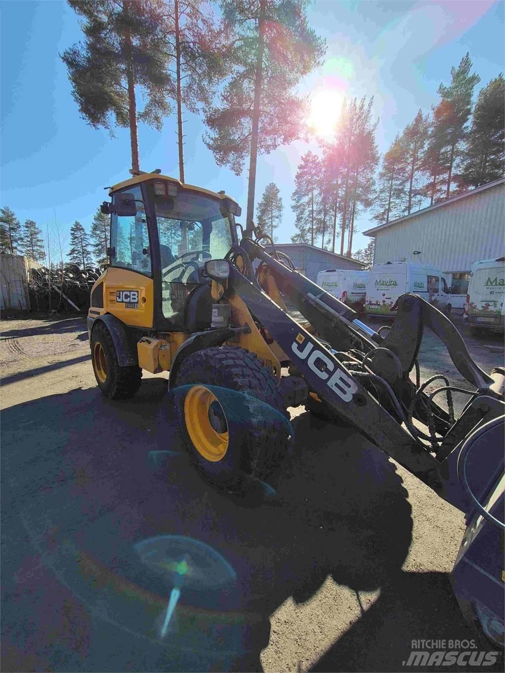 JCB 407 Pale gommate