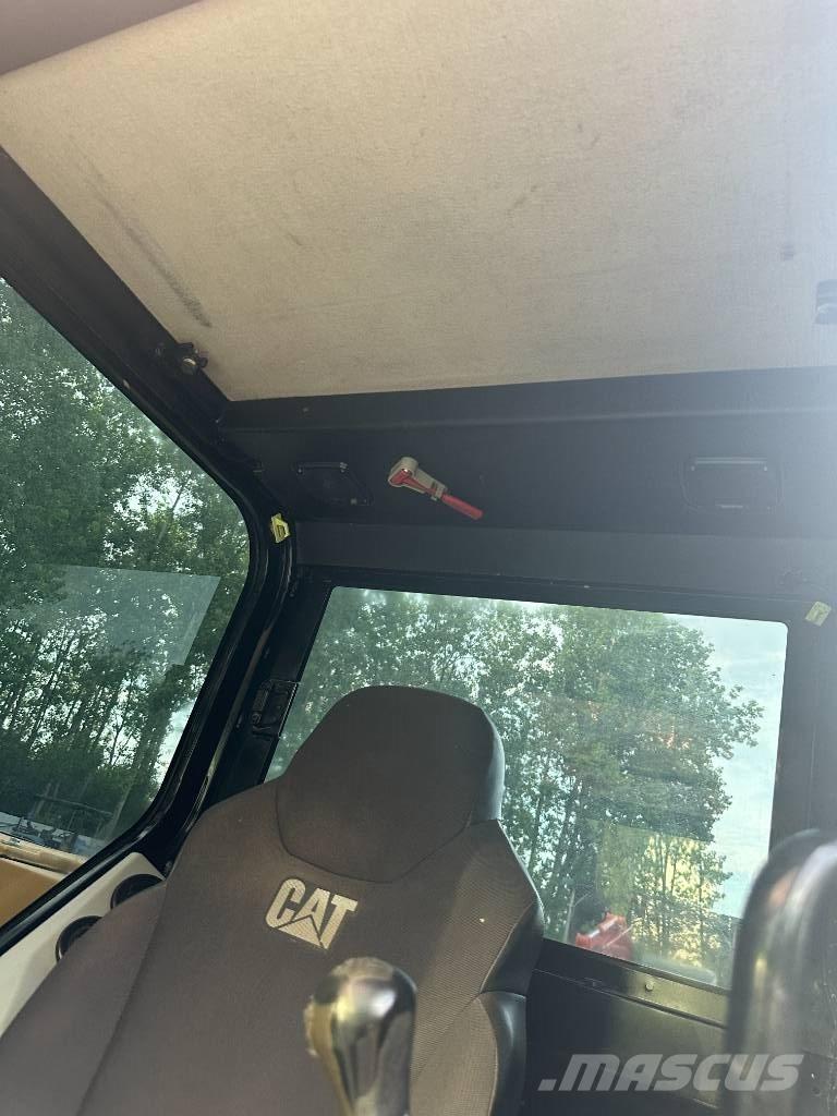 CAT 307E2 Escavatori cingolati