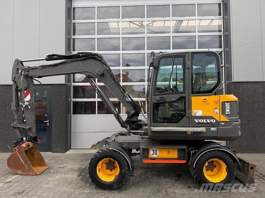 Volvo EW60E | A/C Escavatori medi 7t - 12t