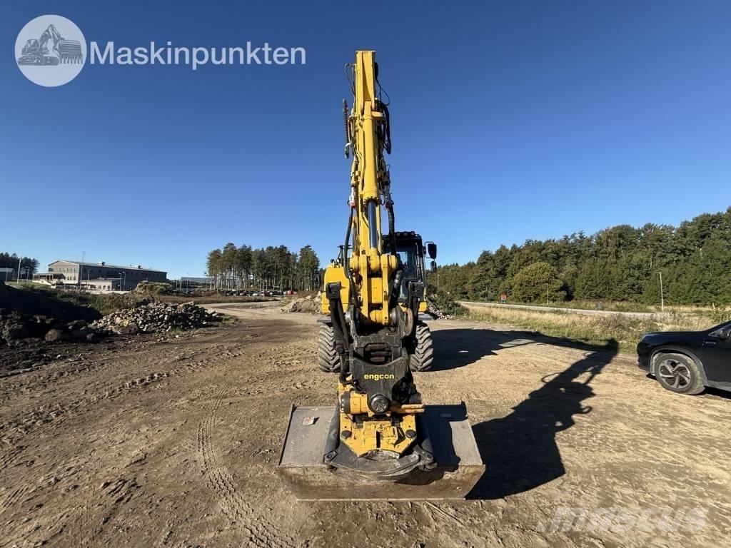 Komatsu PW 160 Escavatori gommati