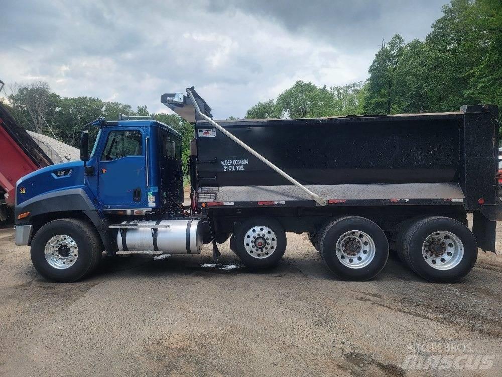 CAT CT 660 Camion ribaltabili