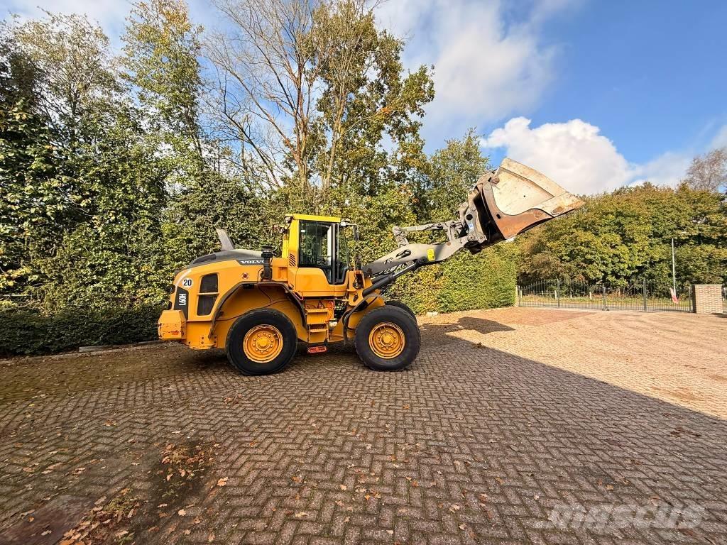 Volvo L 60 H Pale gommate