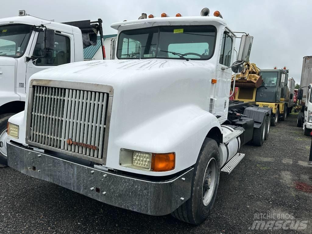 International 9400 Camion dei rifiuti