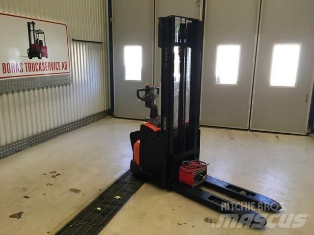 Toyota SWE 120 L Transpallet uomo a terra