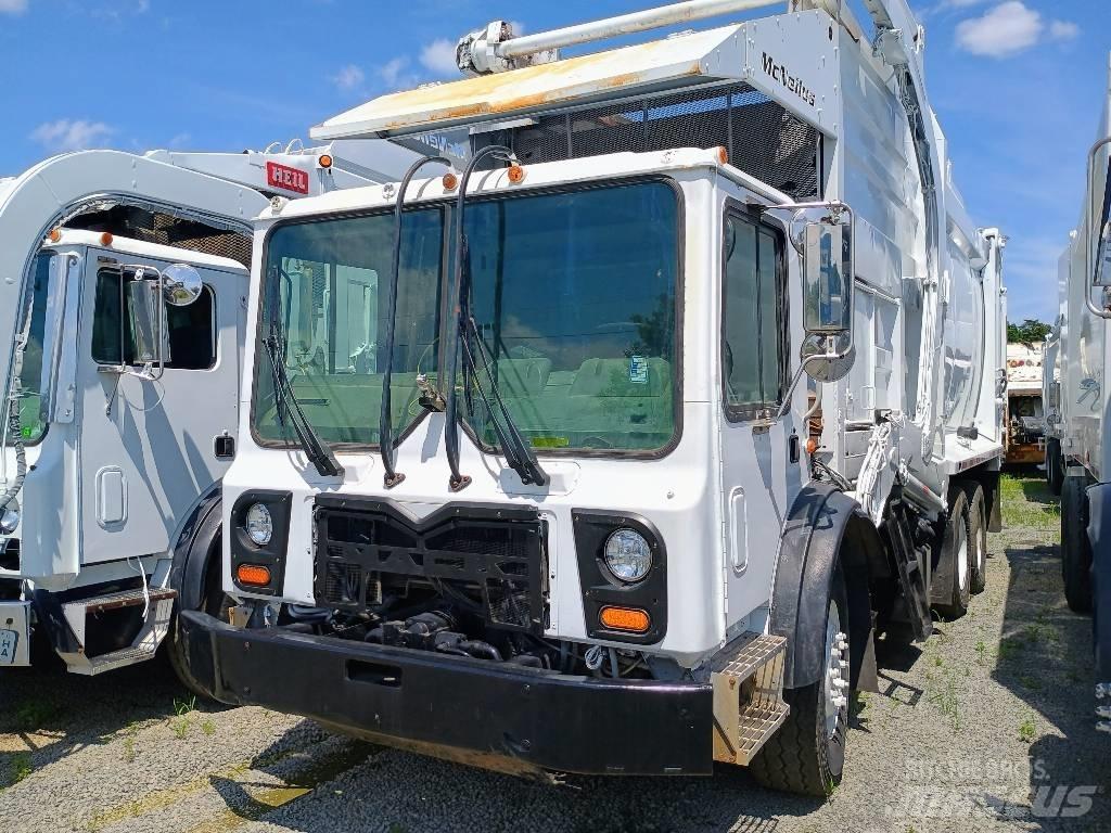 Mack MRU 613 Camion dei rifiuti
