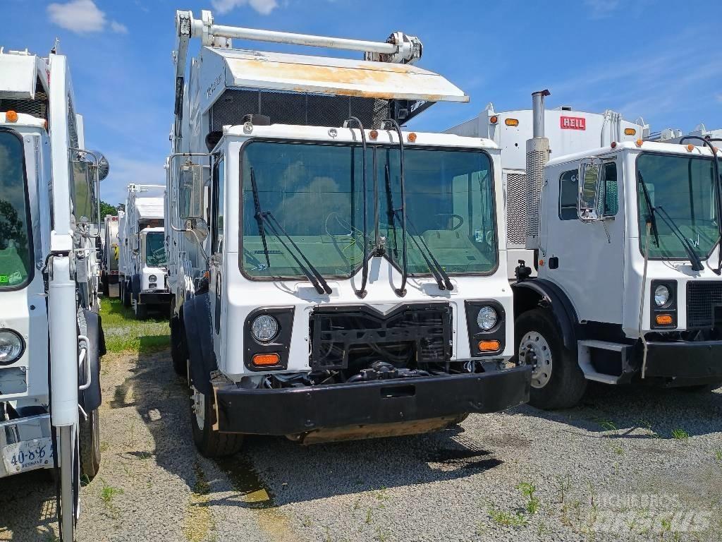 Mack MRU 613 Camion dei rifiuti