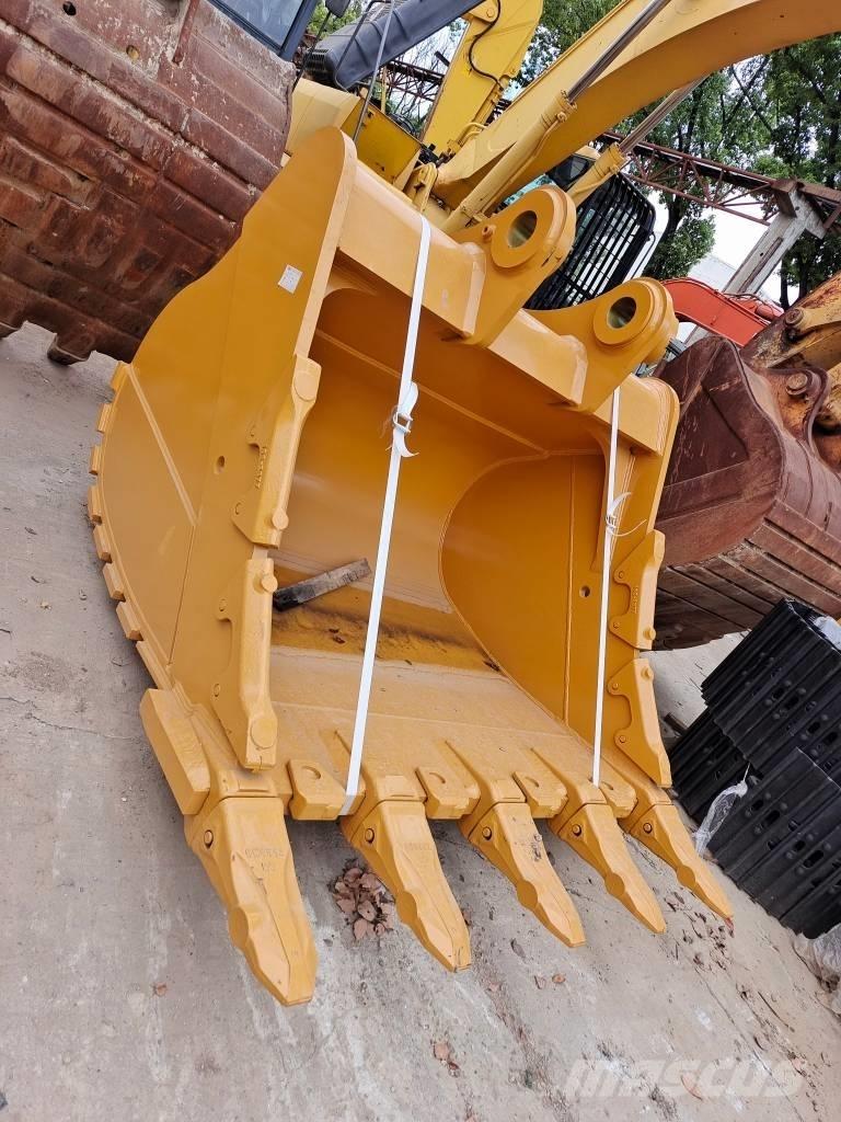 Komatsu PC 200-8N1 Escavatori cingolati