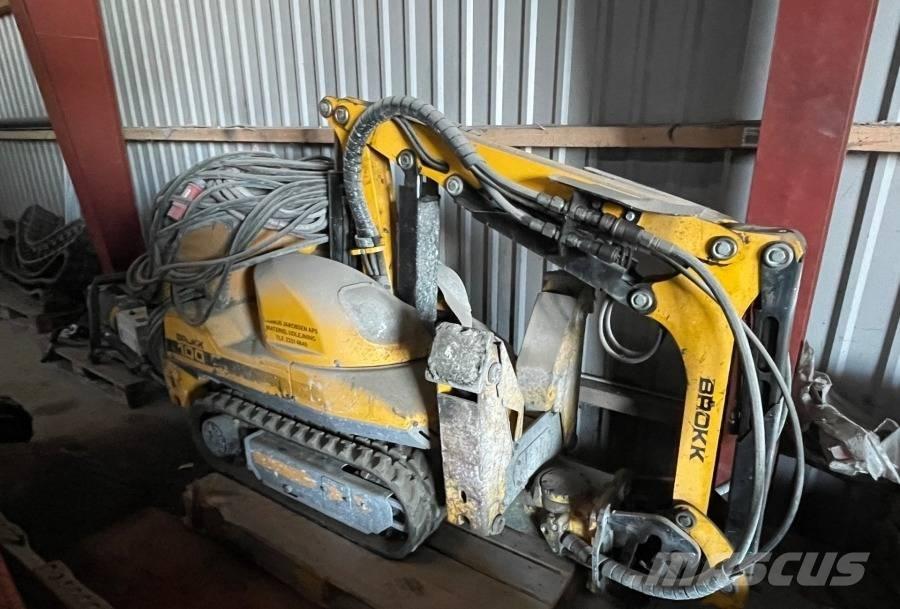 Brokk 100 Escavatori da demolizione