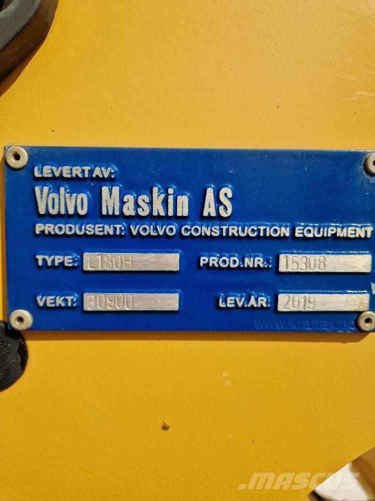 Volvo L180H Pale gommate