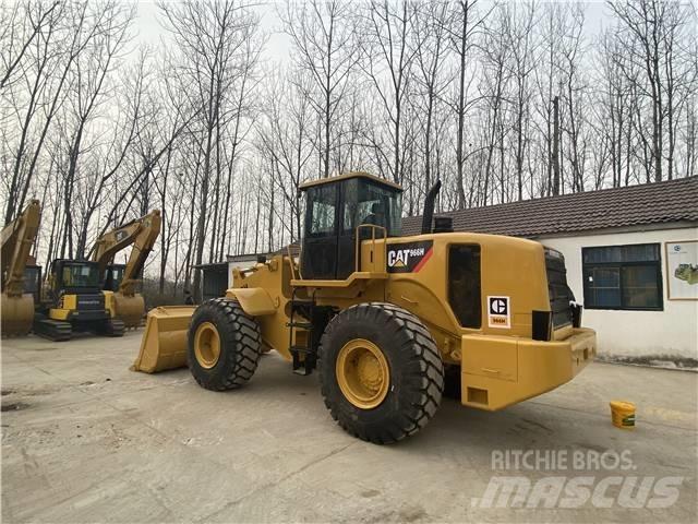 CAT 966 H Pale gommate