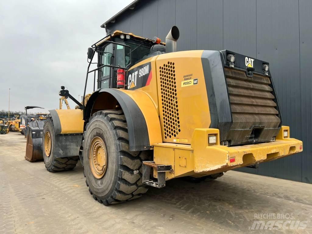 CAT 980M Pale gommate