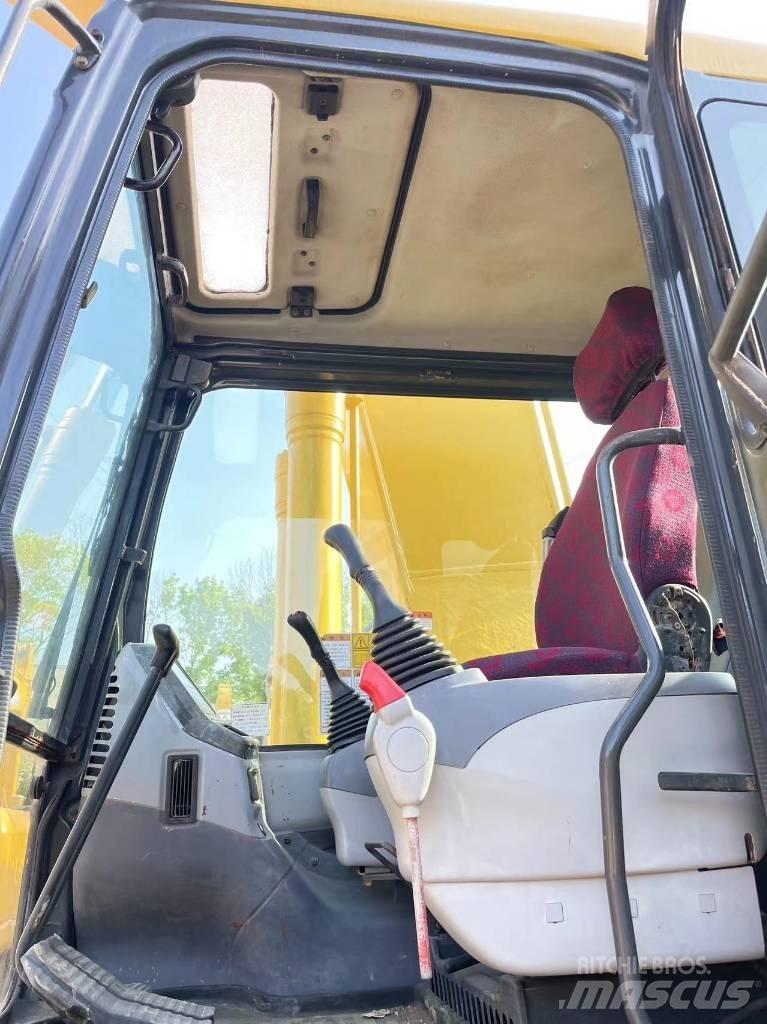 Komatsu PC 220-7 Escavatori cingolati