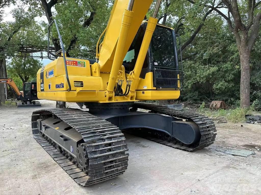 Komatsu PC220-8 Escavatori cingolati