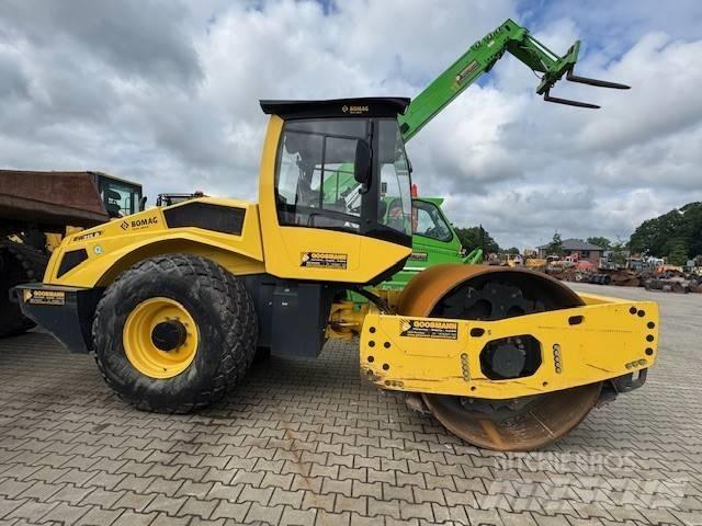 Bomag BW 213 D -5 Rulli monotamburo
