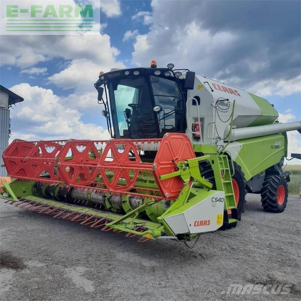 CLAAS tucano 440 Mietitrebbiatrici