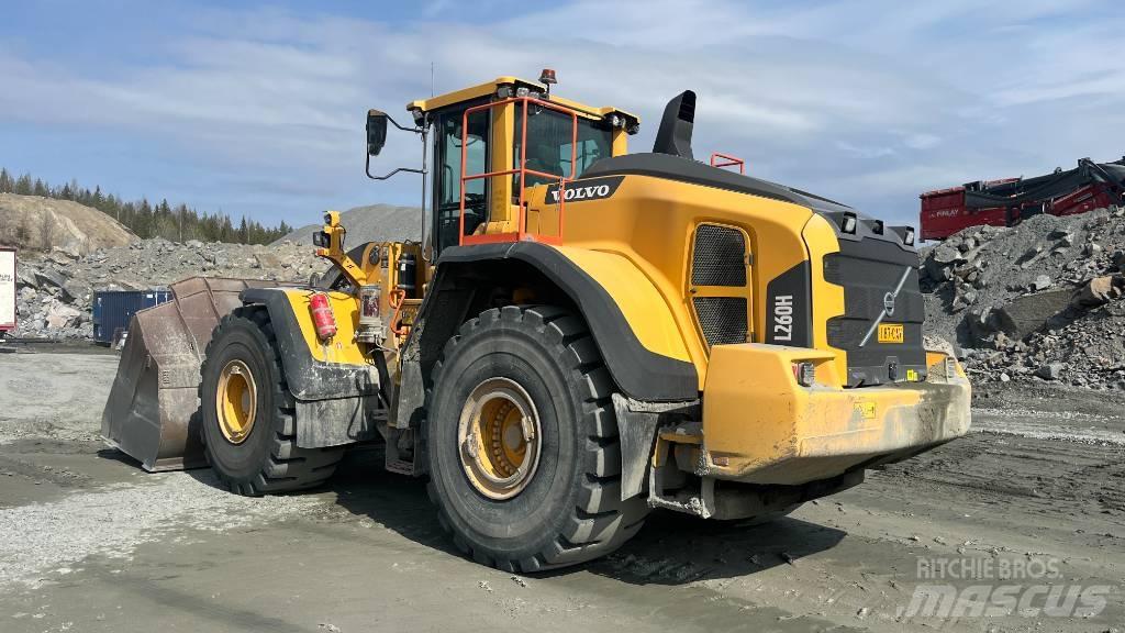 Volvo L 260 H Pale gommate