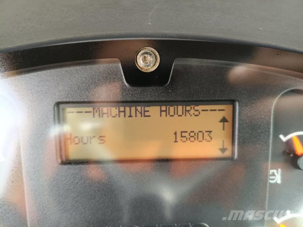 Volvo L 120 E Pale gommate