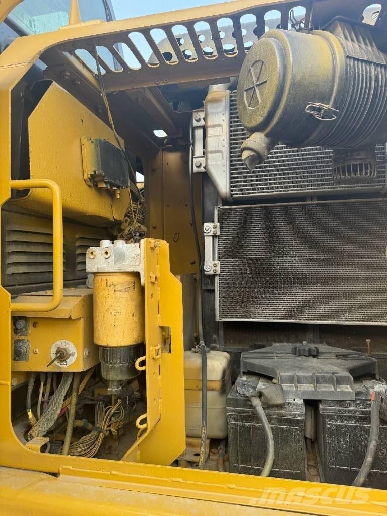 CAT 313 D Escavatori cingolati