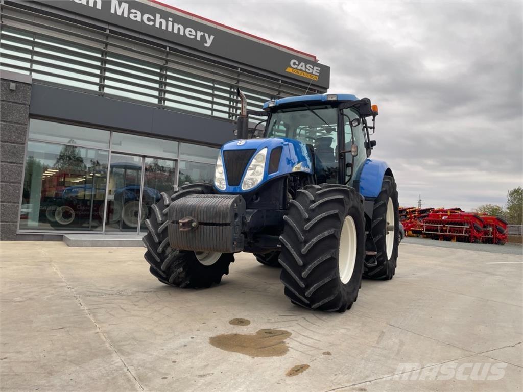 New Holland T7050 Trattori