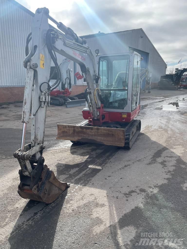 Takeuchi TB 235 Miniescavatori