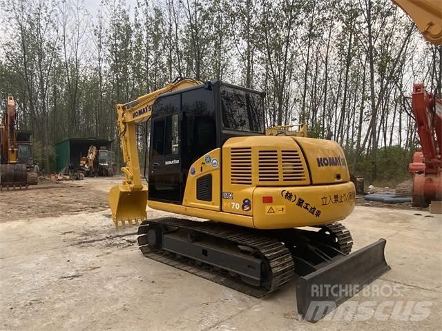 Komatsu PC70-8 Escavatori cingolati