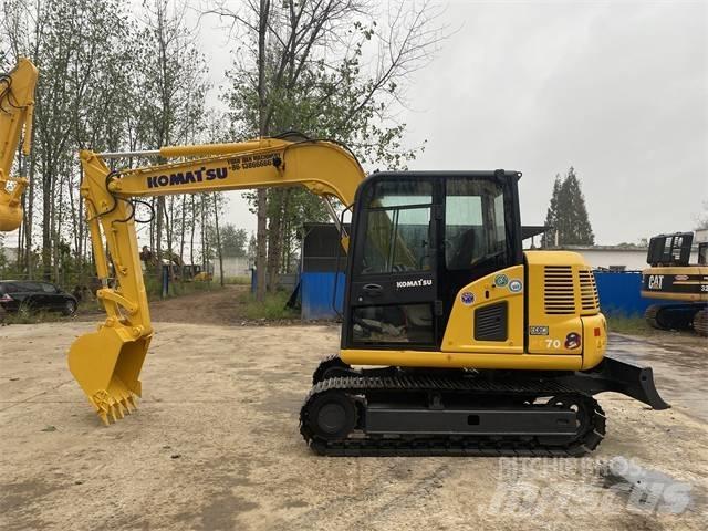 Komatsu PC70-8 Escavatori cingolati