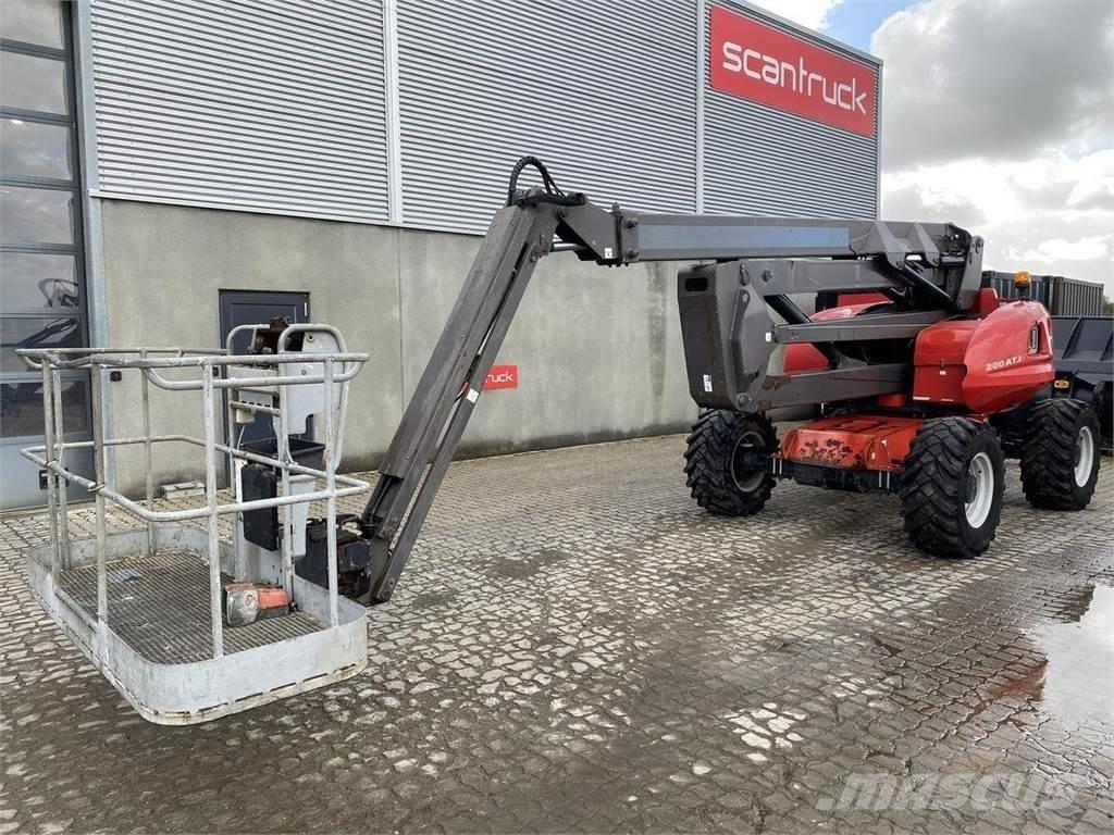 Manitou 200ATJ RC Piattaforme a braccio articolato