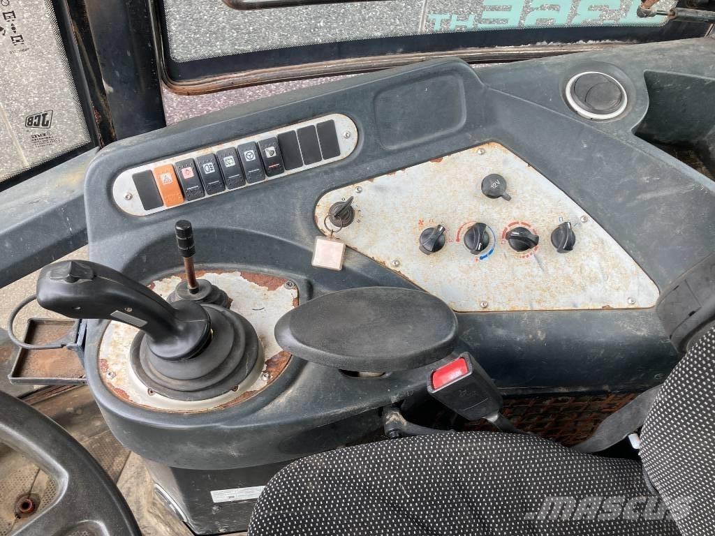 JCB 436 Pale gommate