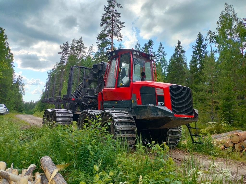 Komatsu 875 Forwarder
