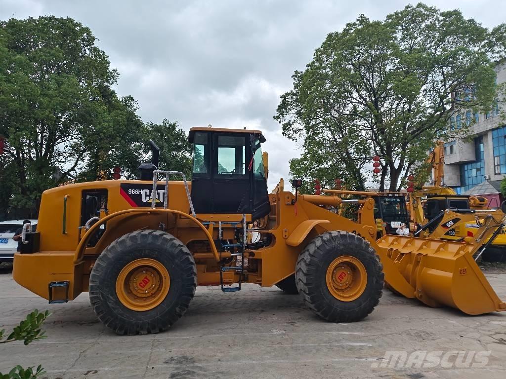 CAT 966 H Pale gommate