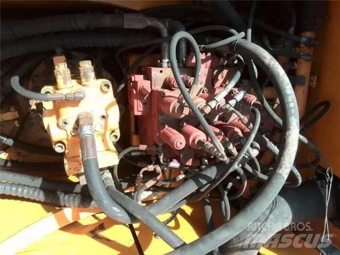 Hyundai R220LC-7 Escavatori cingolati
