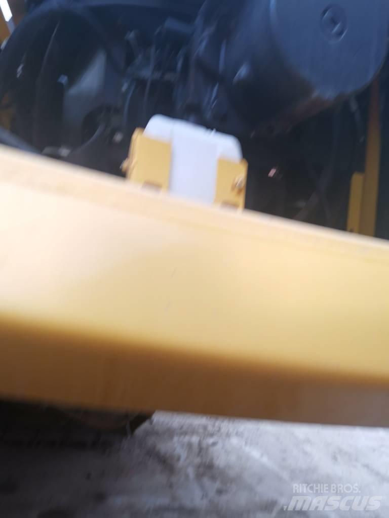 Komatsu PC 450-8 Escavatori cingolati
