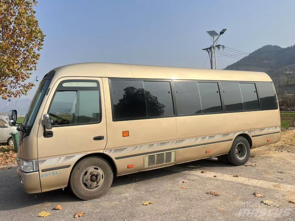 Toyota Coaster Autobus interurbani