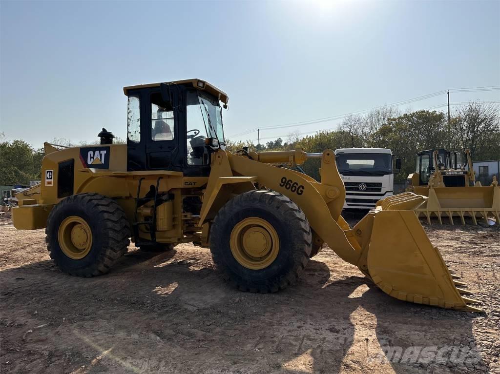 CAT 966 G Pale gommate