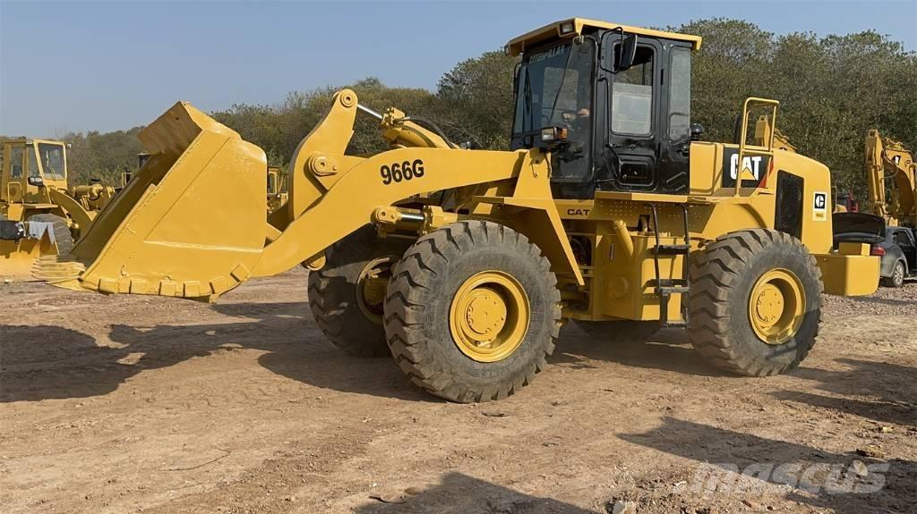 CAT 966 G Pale gommate