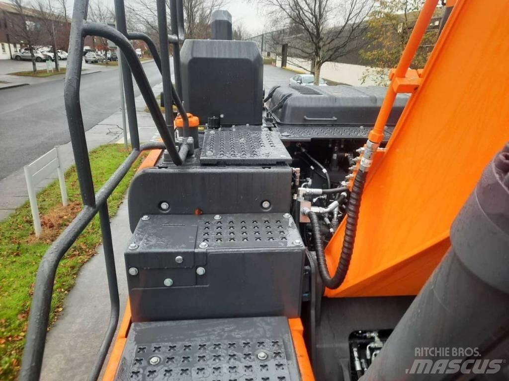 Doosan Dx140W-7 Escavatori gommati