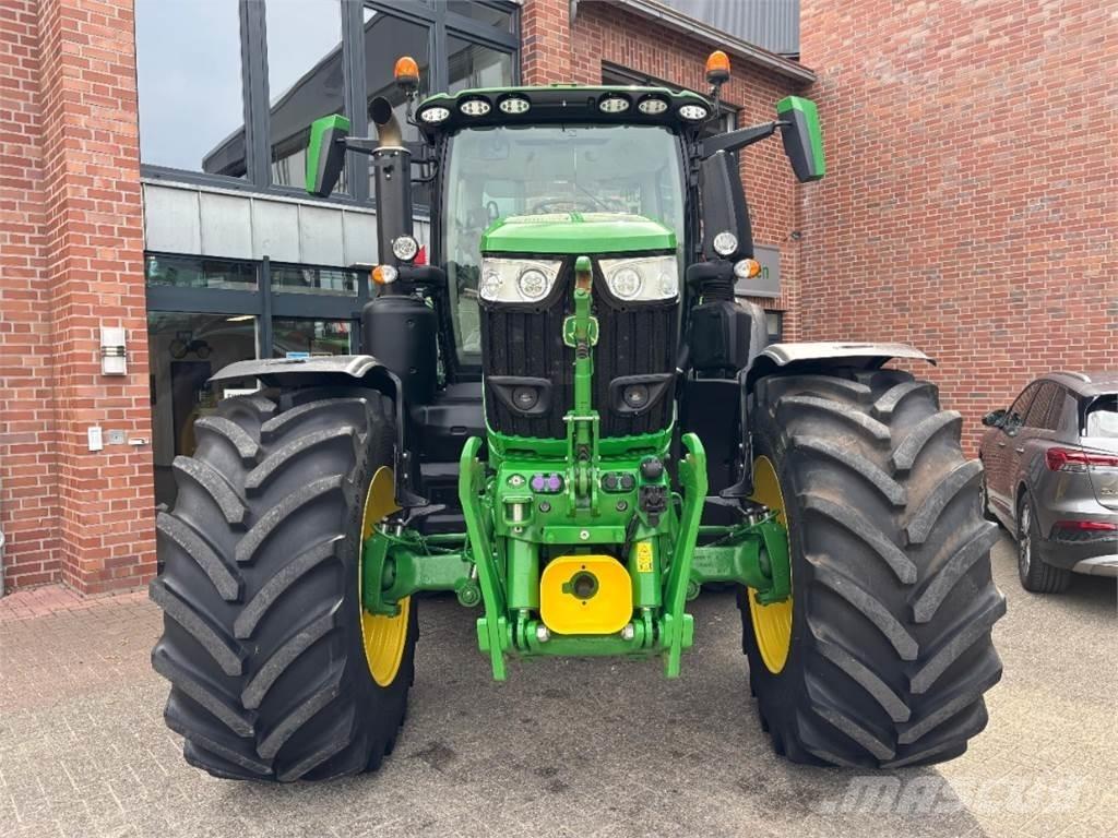 John Deere 6R250 Trattori