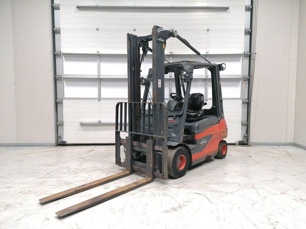 Linde E30-01 Carrelli elevatori elettrici