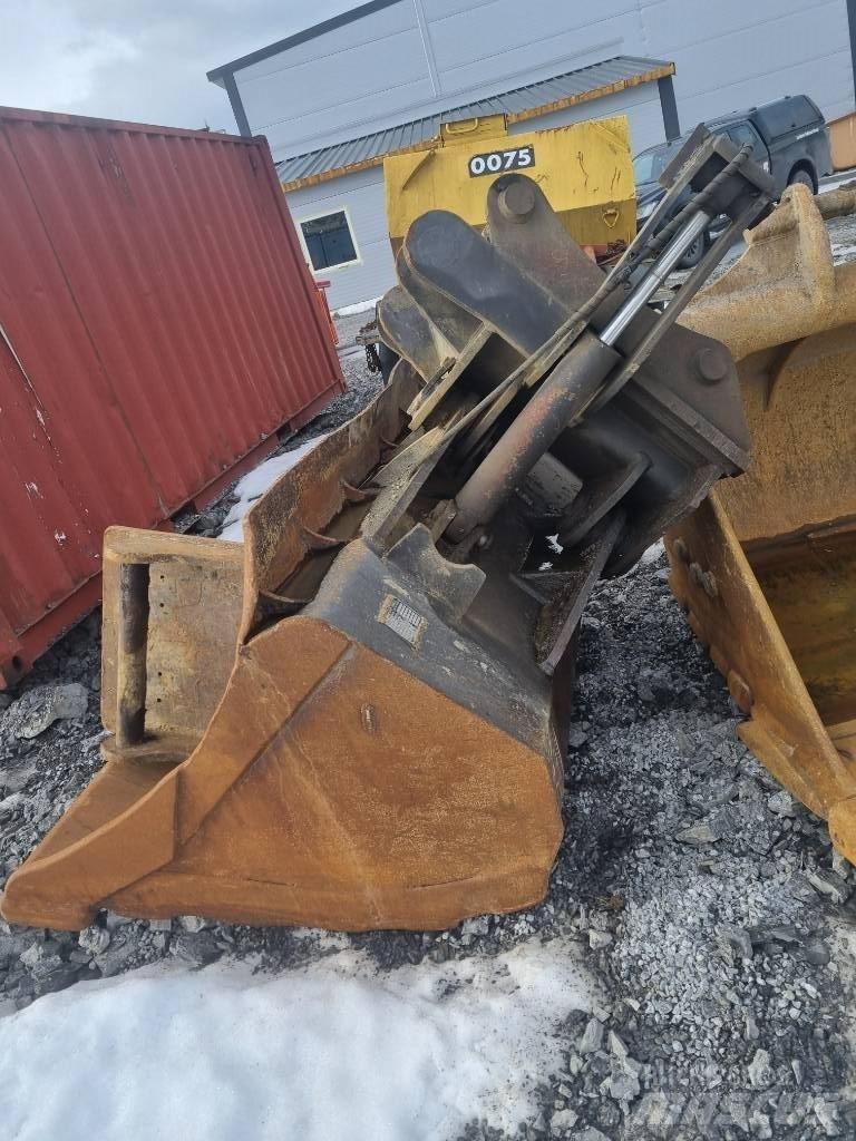 Komatsu HB 365 LC Escavatori cingolati