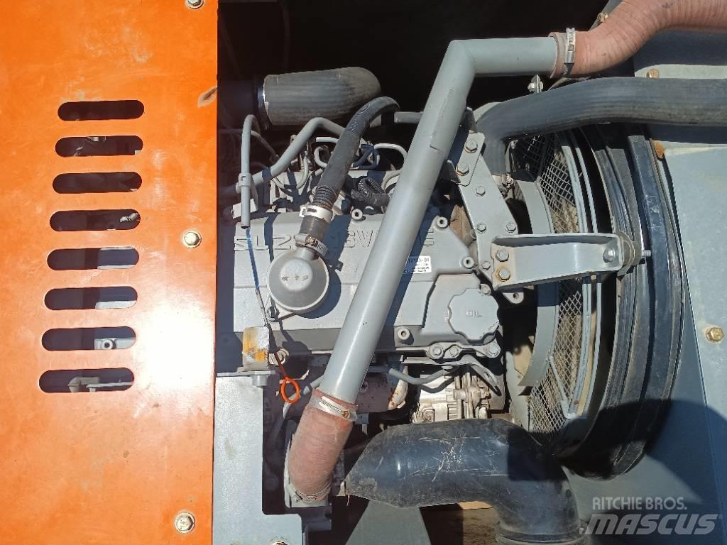 Hitachi ZX 210 Movimentazione rifiuti