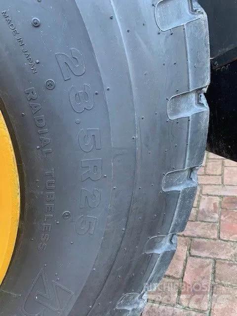 Volvo L120 H Pale gommate