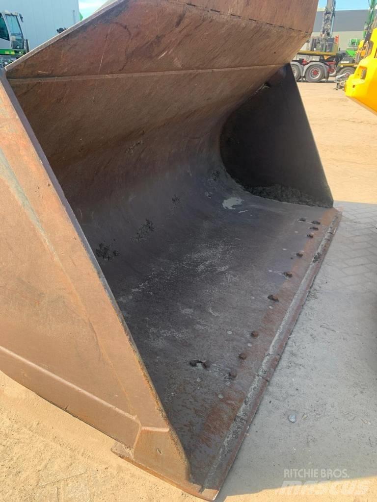 Hyundai HL 770-9 Pale gommate