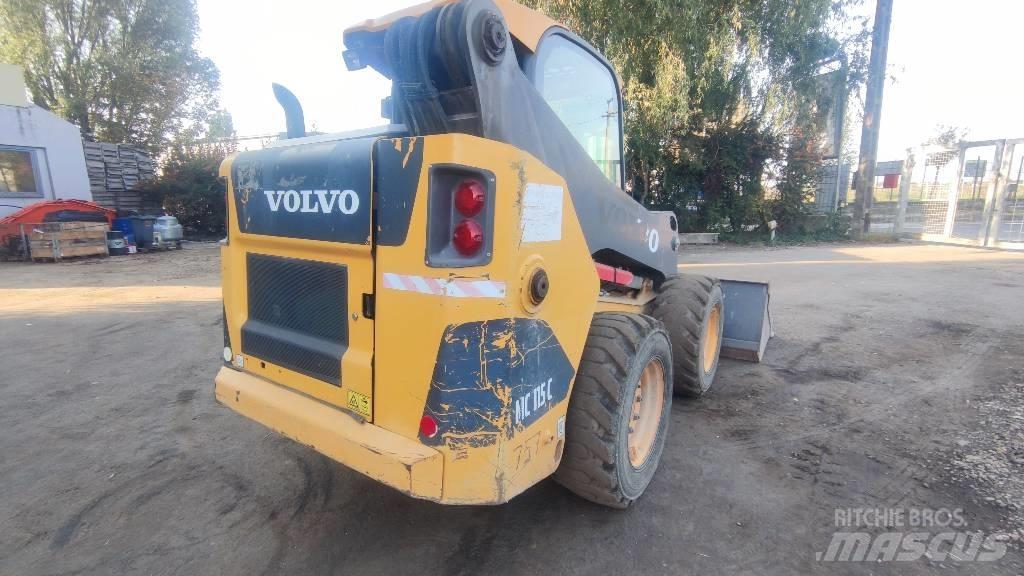 Volvo MC 115 C Mini Pale Gommate