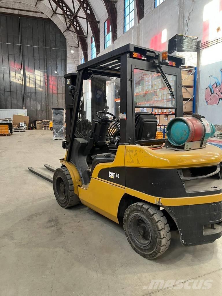 CAT CAT GP30N Carrelli elevatori GPL