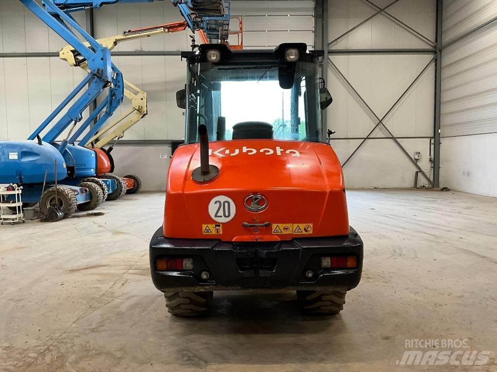 Kubota R 065 Pale gommate