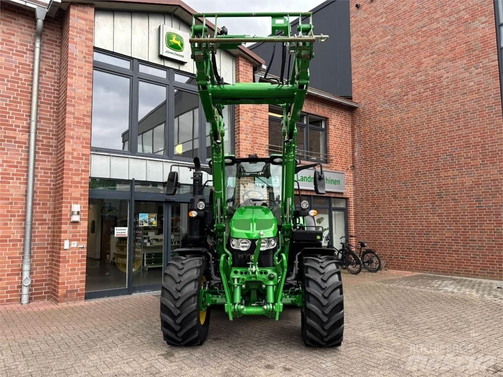 John Deere 6120M Trattori